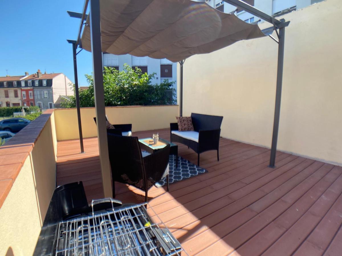 Studio Climatise Et Grande Terrasse Tarbes Centre Eksteriør billede